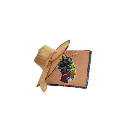 chapeau et sac orné